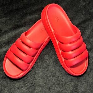 UGG Sport Yeah Sandals/Slides, Samba Red, W9, M8 (Unisex)